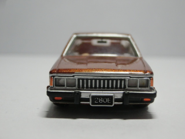 ジャンク TOMICALIMITED トミカリミテッド TL0037 NISSAN CEDRIC BROUGHAM 日産セドリック 280E ブロアム(ブラウン)ローダウン仕様 現状品の画像7