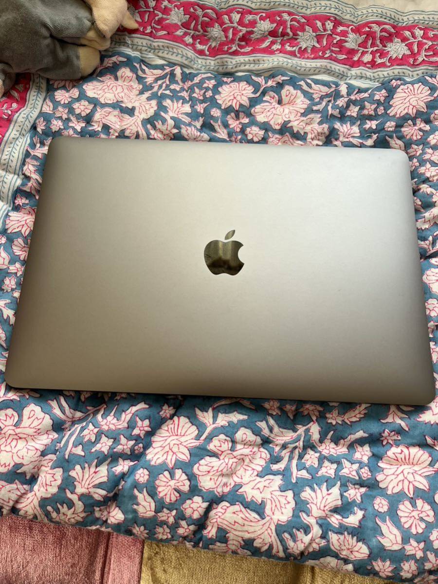 MacBook Pro ブラック 2020 美品 使用時間小(MacBook Pro)|売買された