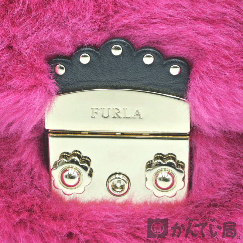 FURLA【フルラ】フェイクファー チェーンショルダーバッグ ファーバッグ 肩掛け 斜め掛け 鞄 ピンク×ゴールドカラー 【中古】_画像5