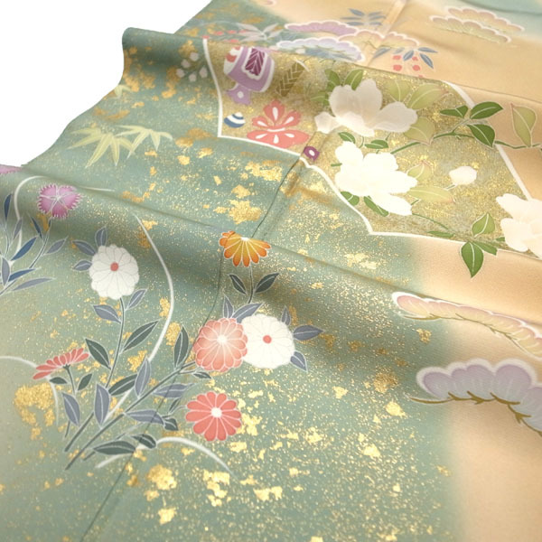  visit wear kimono . hand .... gold paint processing 5 color bokashi . ground paper flowers of four seasons .. comb formal silk silk ....65.5 M used brand new sn649