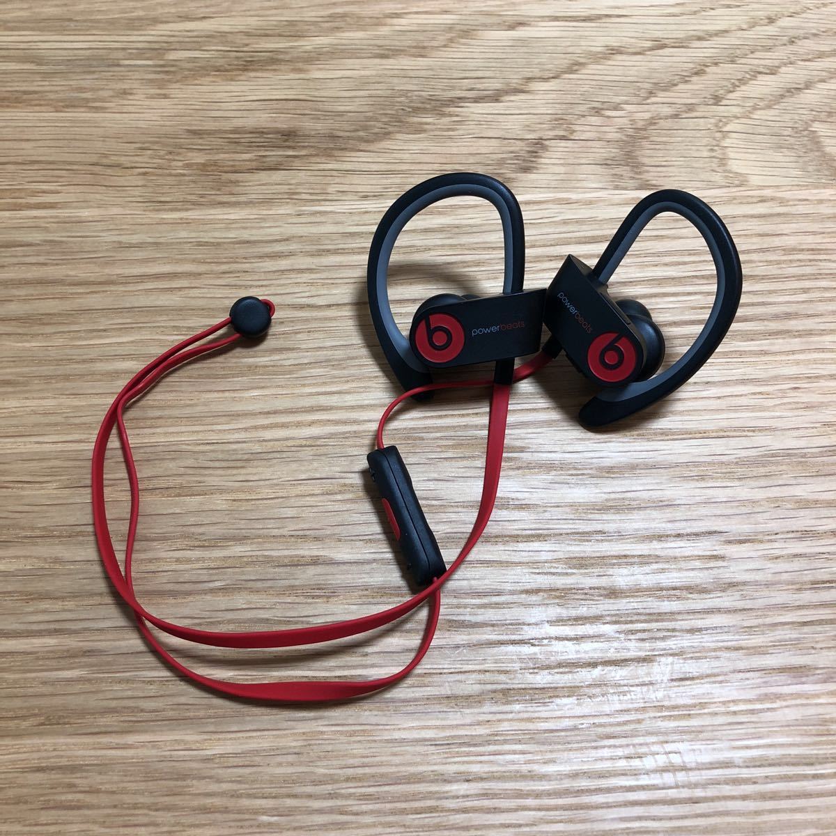 Powerbeats 2無線    原文:Powerbeats 2 wireless