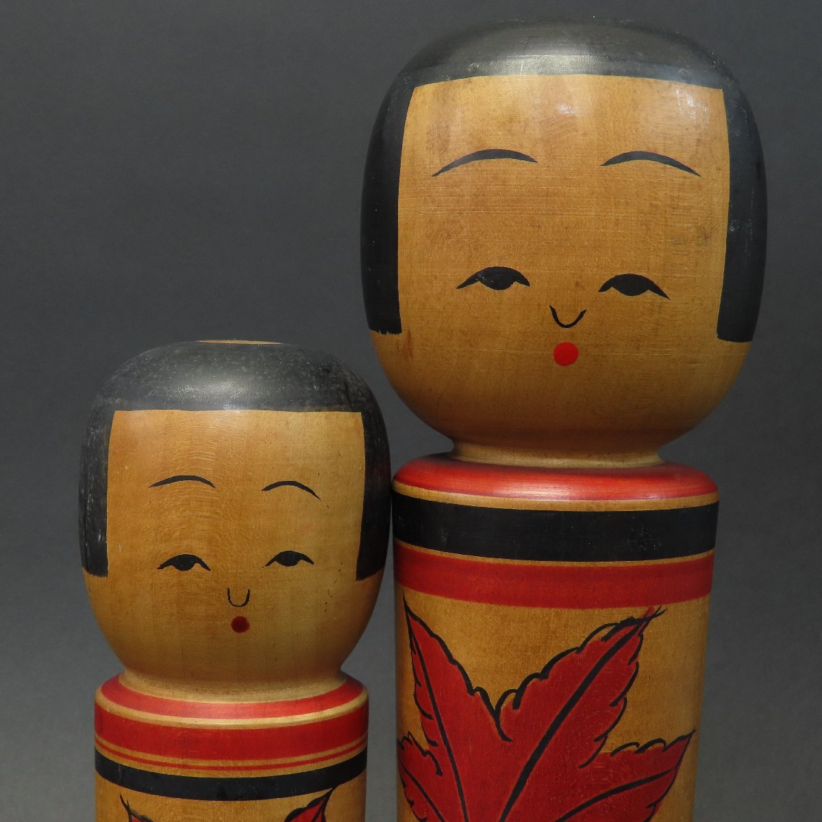 [ tradition kokeshi 0674] mountain ... Aomori prefecture Tsu light series height : right )30.5. left )23.5. 2 ps /. earth toy 