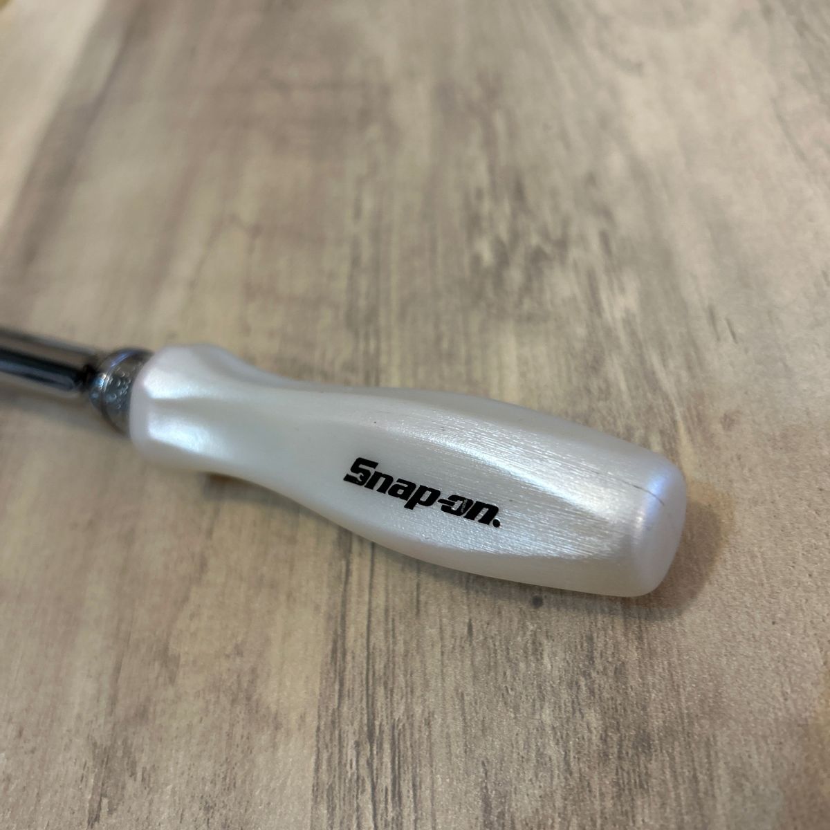Snap-on ラウンドヘッド クラシックグリップ パールホワイト Snap-on ラウンドヘッド クラシックグリップ パールホワイト