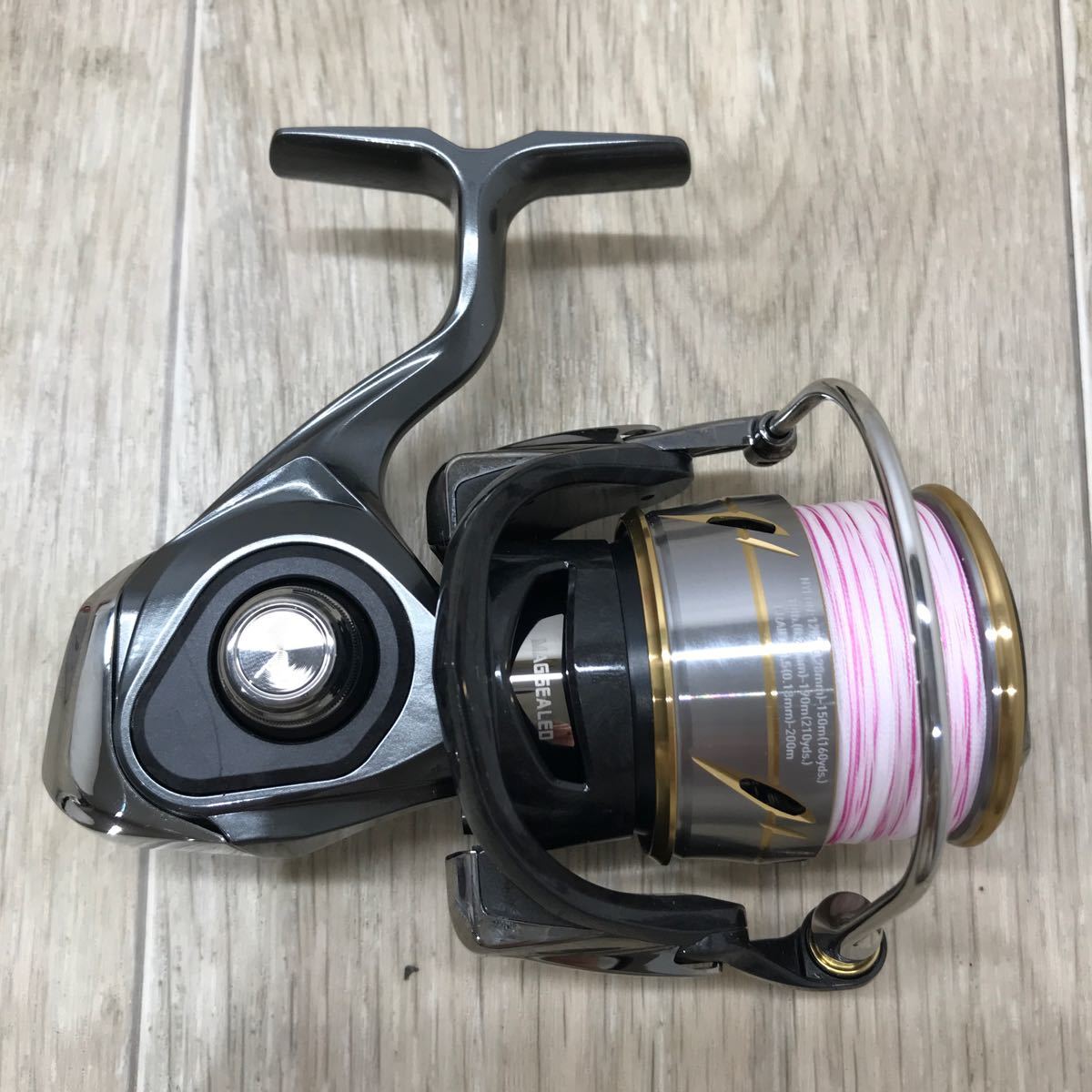 190 D 1円〜 釣り DAIWA LUVIAS 20 ルビアス LT 4000-CXH ダイワ スピニング リール 中古_画像5