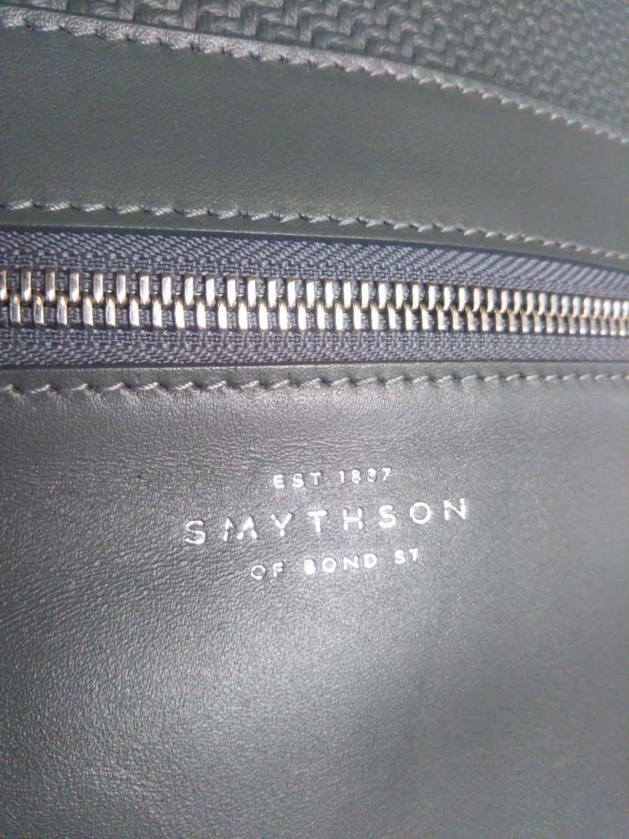 極美品! 最高級! 英国 SMYTHSON スマイソン 上質レザー使用 メンズ大型リュック インダストリアルグリーン 大容量バッグ 美品_画像2