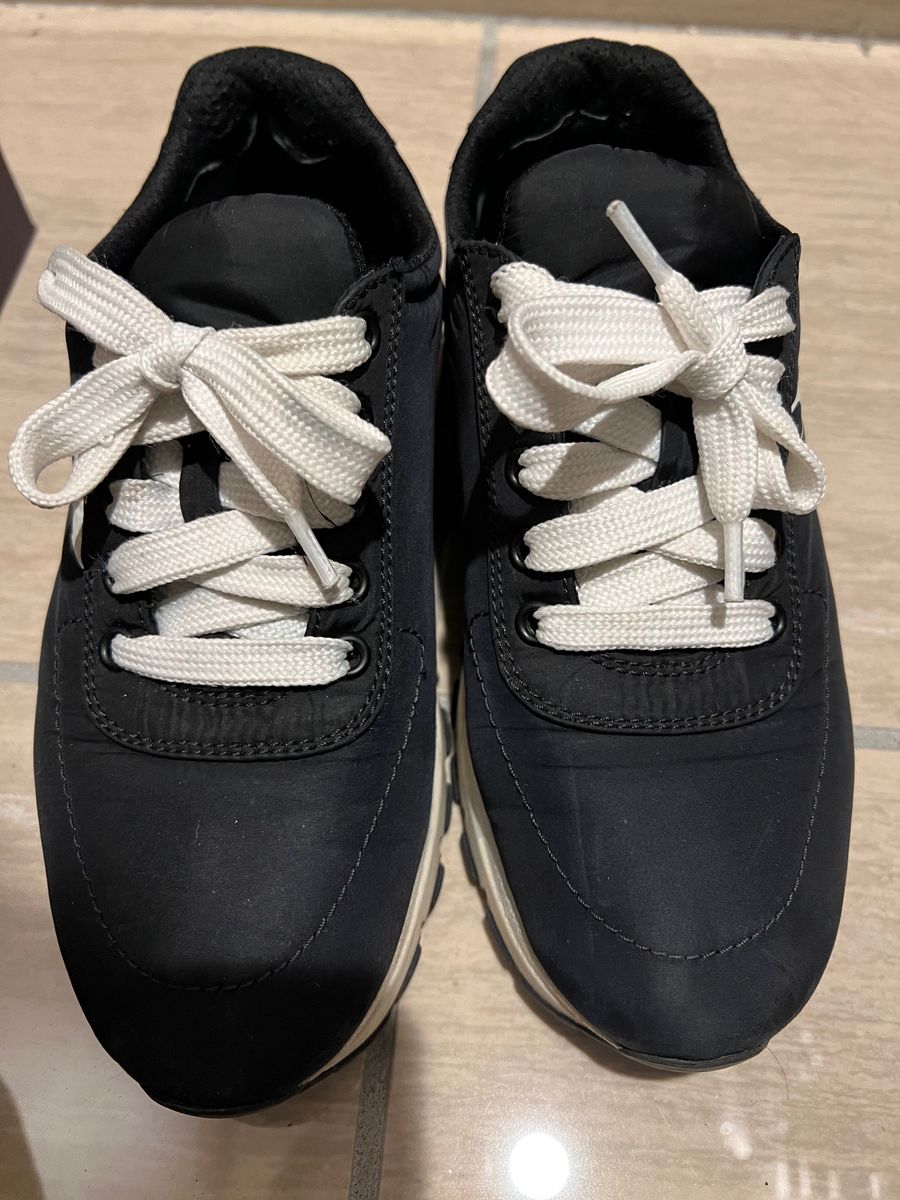 【限定値下げ38780→35870】PRADA プラダ　ロゴ　スニーカー　23.5～24㎝　37 レディース　