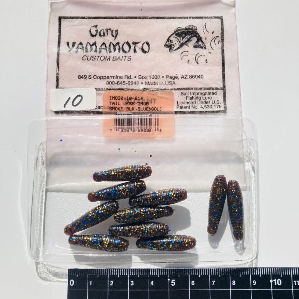 613906 新品 ゲーリーヤマモト イモ 30 １０本 GARY YAMAMOTO TAIL LESS GRUB #214 スモークブルー＆ブラック＆ゴールドフレーク 旧パケ_画像1