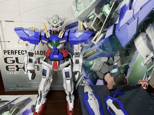 ★PG 1/60 GN-001 ガンダムエクシア / 機動戦士ガンダムOO 組立品 ガンプラ パーフェクトグレード プラモデル 元箱 / 取説付き 現状品★_画像2