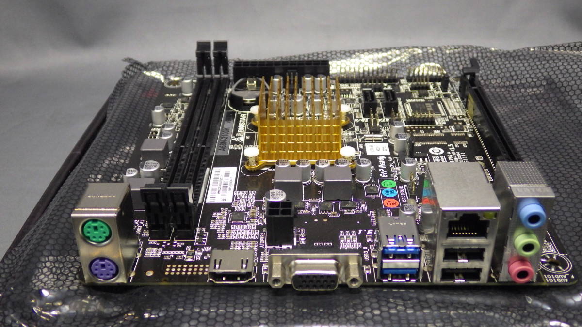 BIOSTAR A68N-2100K CPU搭載 オンボードMini-ITX マザーボード ほぼ新品 動作確認済 送料無料(013)_画像3