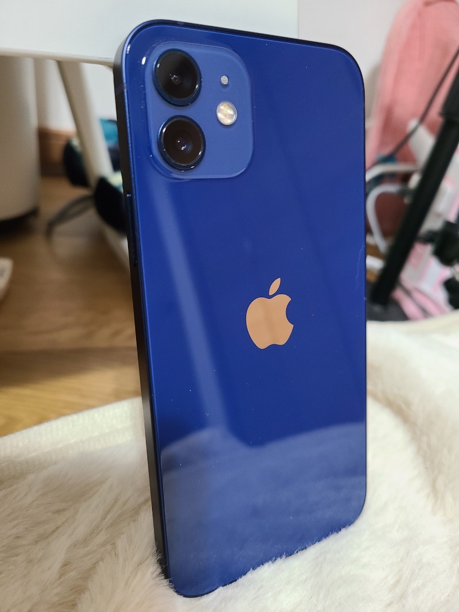 美品 iPhone12 128GB 本体のみ ケースおまけ 送料込み