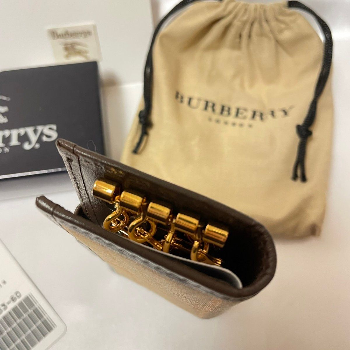 【新品未使用】BURBERRY バーバリー ノバチェック キーケース 箱付き