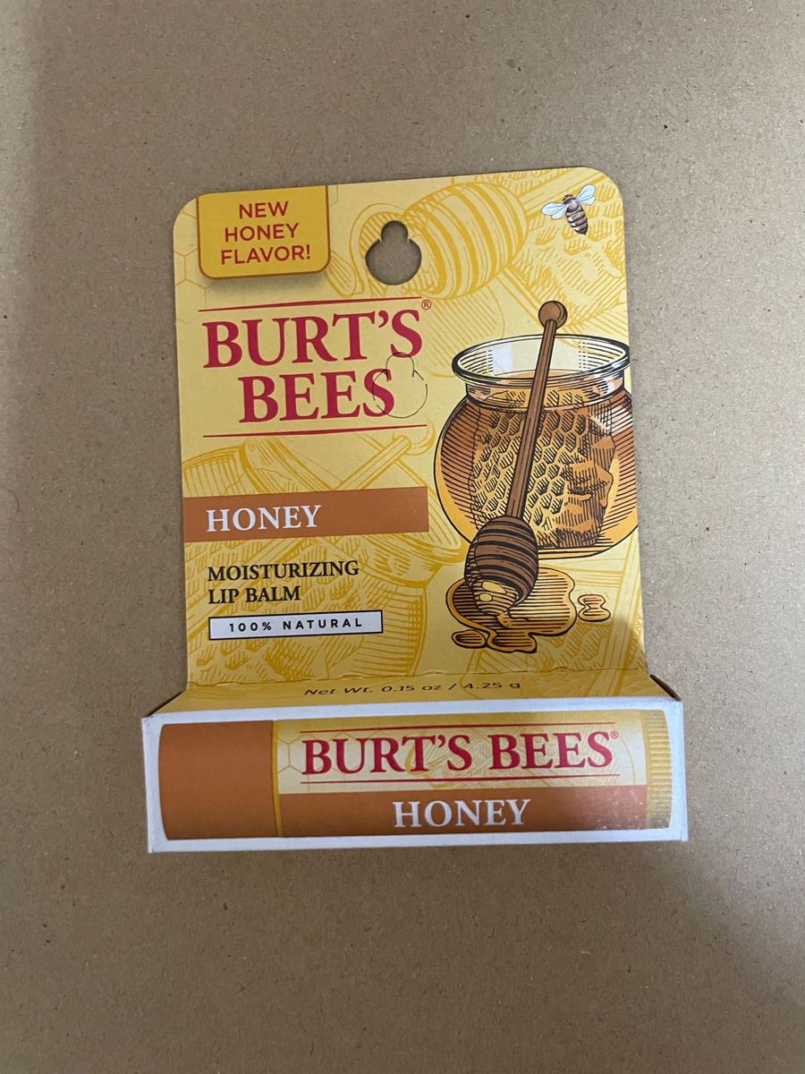 BURT'S BEES リップクリーム