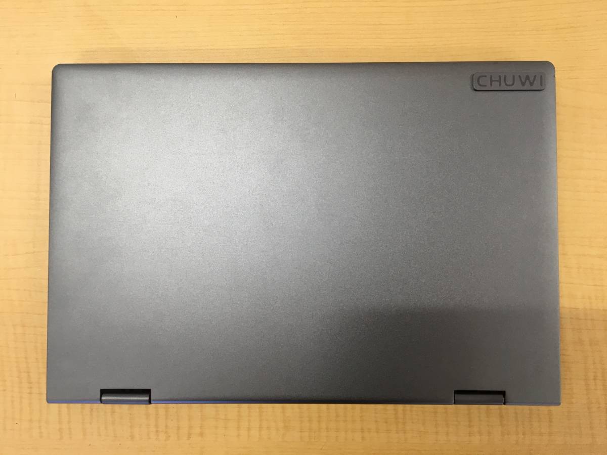 【中古・準美品：現状渡し】CHUWI MiniBook X (N5100) WQXGA(2560x1600)【純正Windows11：リカバリーUSB添付】_全体的には綺麗ですが右上エッジにキズ有り