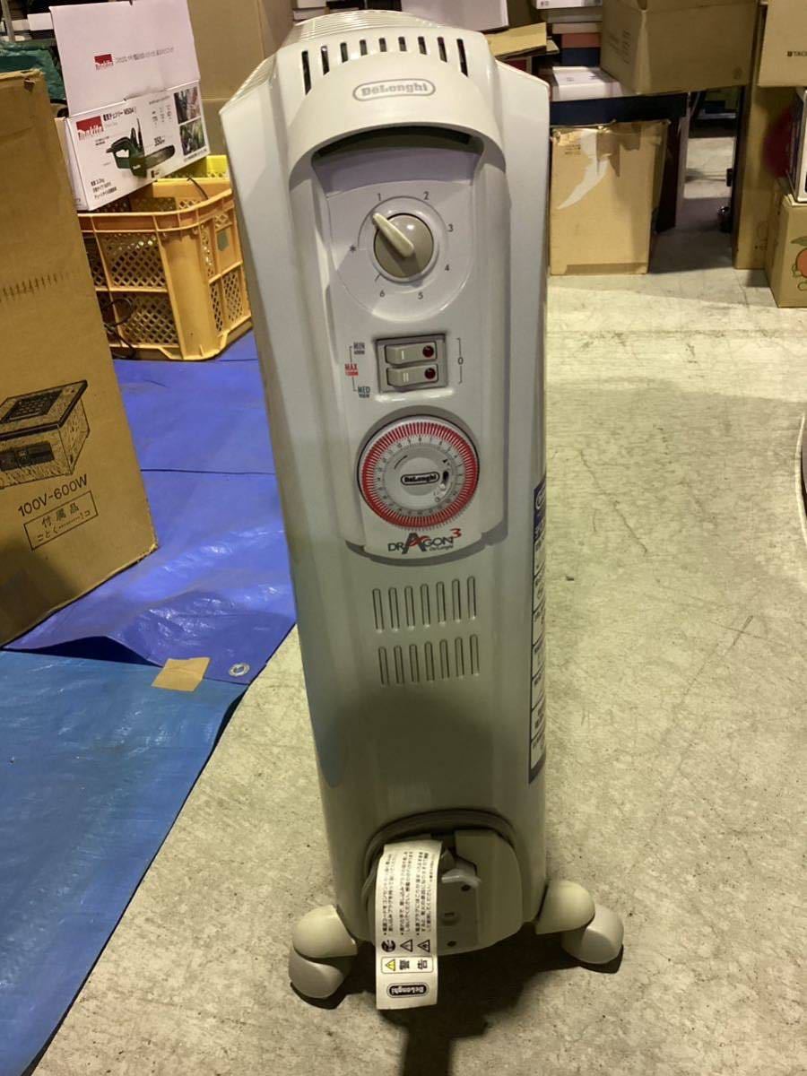 196【中古品】DeLonghi デロンギ ヒーター オイルヒーター　D091549EFS ストーブ　暖房器具　_画像2