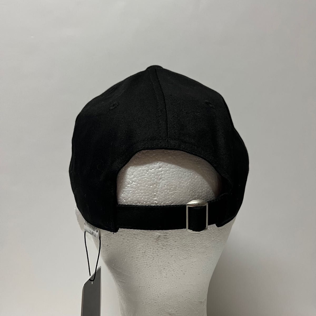 MARY QUANT Cap Black