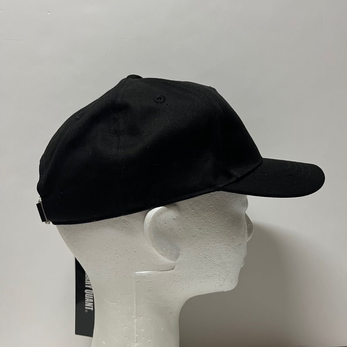 MARY QUANT Cap Black