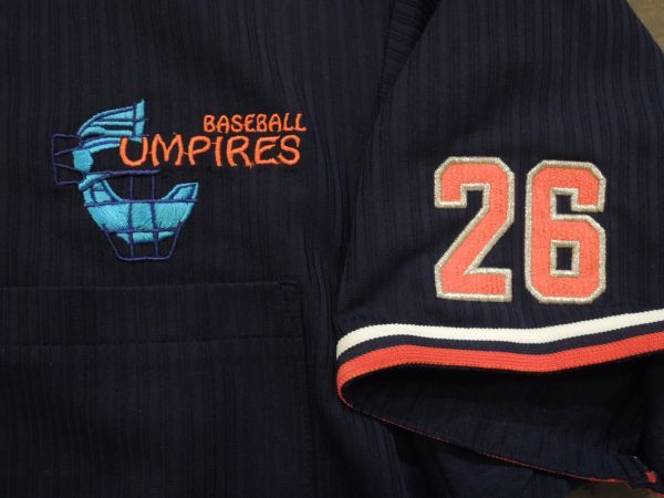 ミズノ製 BASEBALL UMPIRES 26番 半袖ポロシャツ XLサイズ位 野球審判員 MIZUNO_画像4