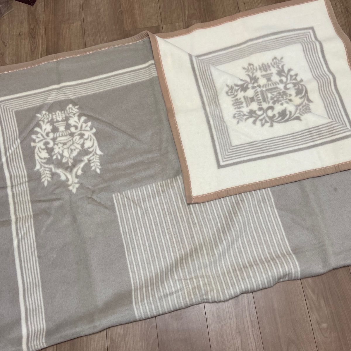 ニッケ毛布 ウール毛布 純毛 毛100％ カシミヤ入り 140x200cm
