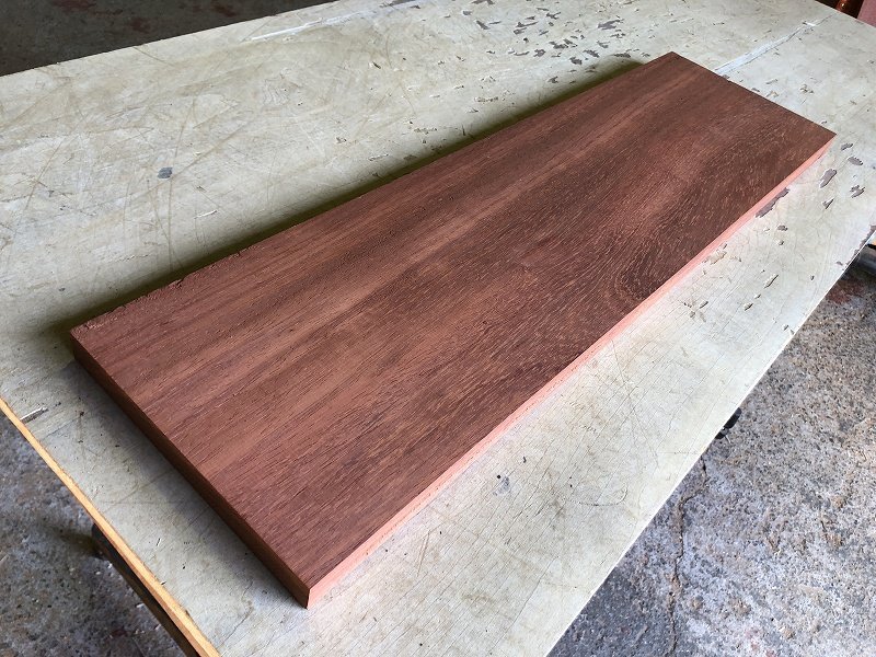 【EJ93U】パドック 689×190×22㎜ 板材 薄板 一枚板 材料 天然木 無垢材 木材 希少材 乾燥材 銘木 DIY《銘木登屋》_画像3