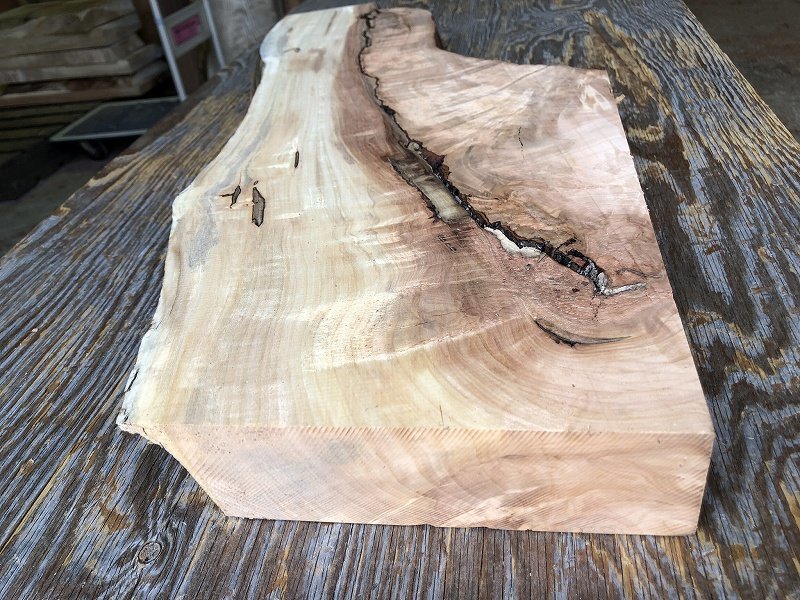 【EE830M】栃 655×～280×50㎜ 極上杢 一枚板 材料 天然木 無垢材 乾燥材 銘木 材木 木工 DIY《銘木登屋》_画像2