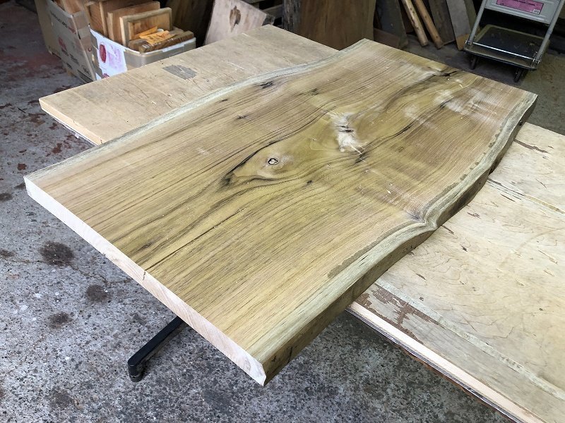 【EH503R】胡桃 ～750×～430×30㎜ クルミ 板材 一枚板 材料 天然木 無垢材 乾燥材 銘木 材木 木工 DIY《銘木登屋》_画像4