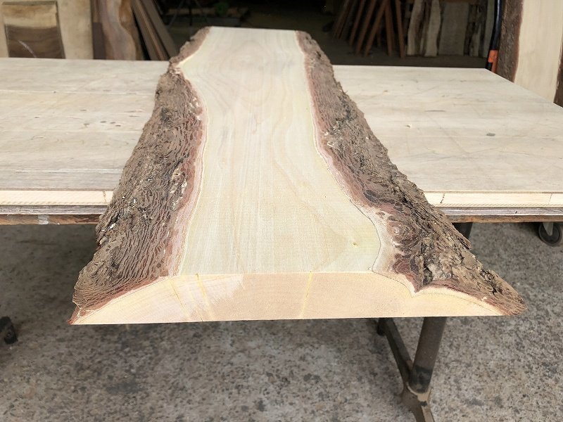 【EF110E】イエローポプラ 990×～285×35㎜ 一枚板 材料 天然木 無垢材 木材 希少材 乾燥材 銘木 木工 DIY《銘木登屋》_画像5