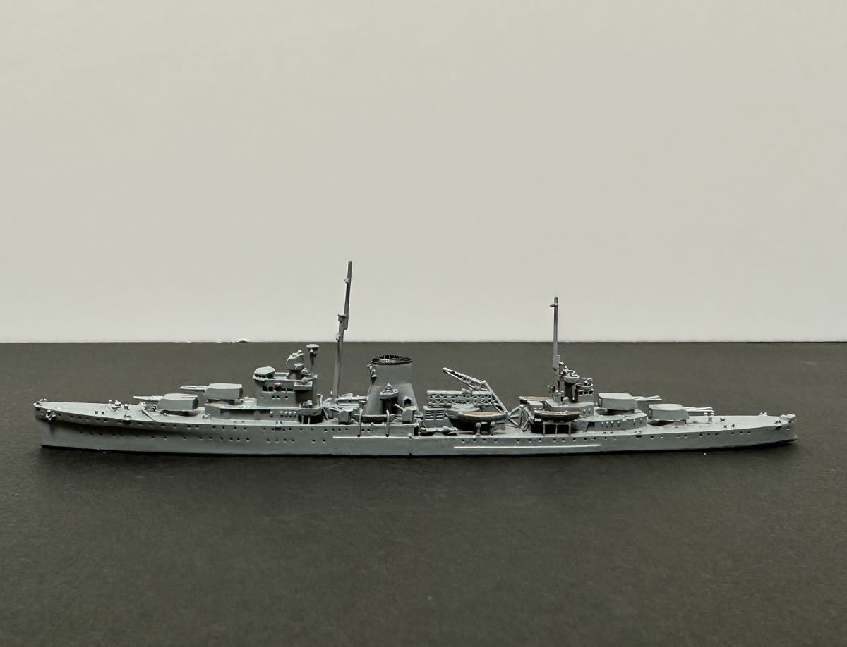 特価 ウォーターラインシップ ドイツ製 完成品 艦船模型 ホワイト 
