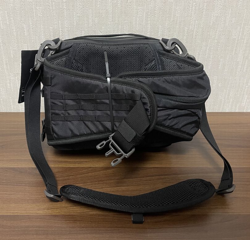 Simms Freestone Hip Pack Black FS FSヒップパック フリーストーン ブラック 黒 シムス スリング バッグ バックパック_画像2