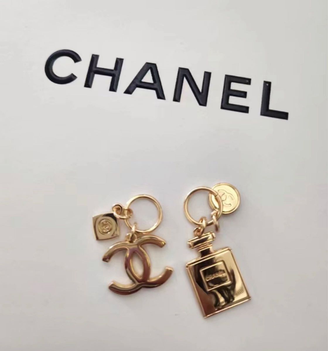 CHANEL ノベルティチャーム - アクセサリー