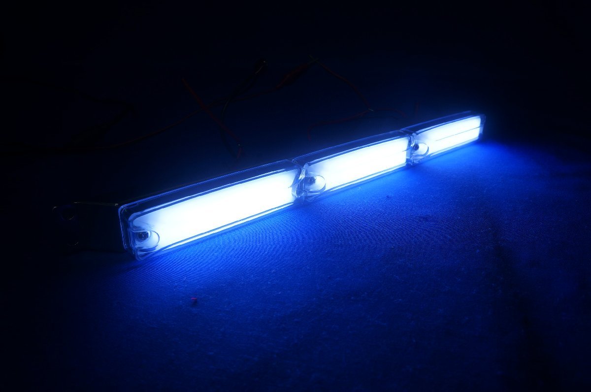LEDハイパワースリム車高灯ランプ 3連車高灯左右セット　12V/24V共用　ホワイト_画像3