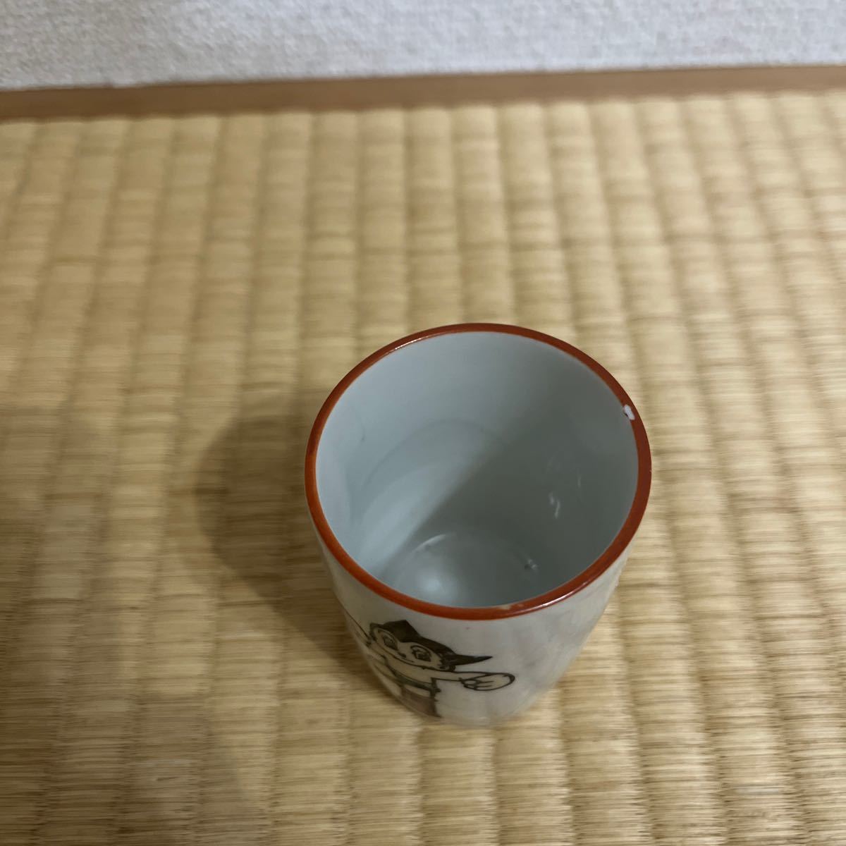 昭和レトロ 湯呑み 陶器 コップ 鉄腕アトム 当時物 の画像3