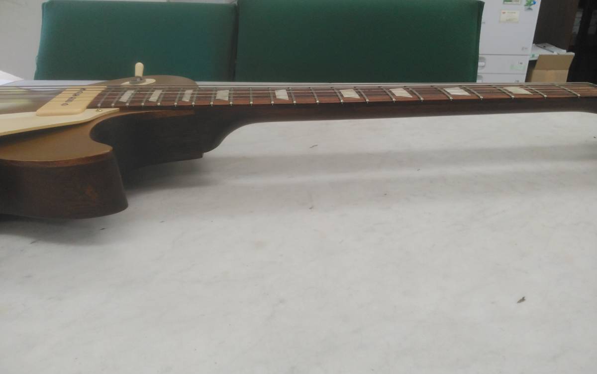■ギター（中古品）AO008 Gibson Les Paul Studio G old 　2013年モデル　ソフトケース付_画像8
