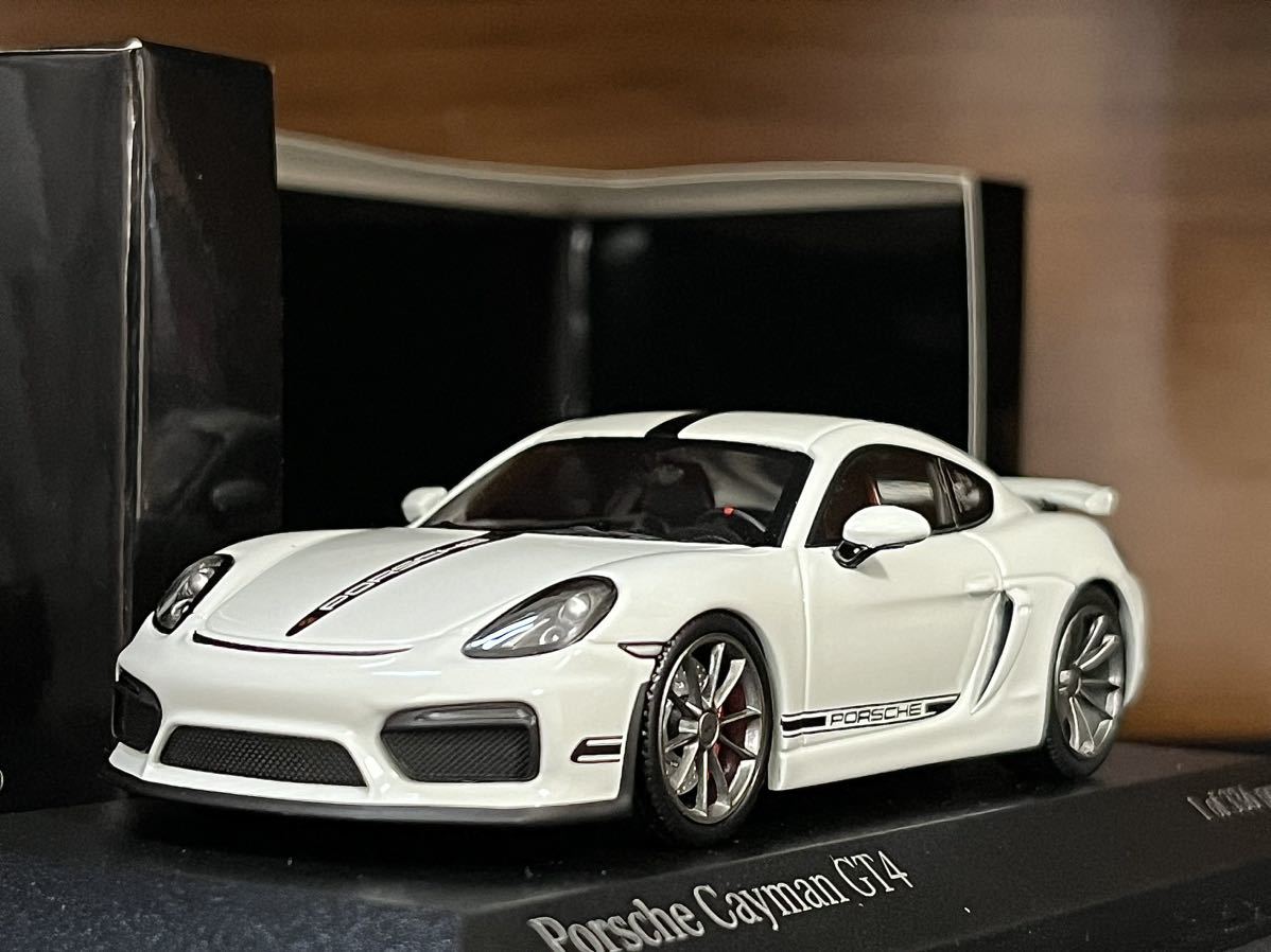 1/43 限定336 ミニチャンプス ポルシェ ケイマン GT4 ホワイト 1:43 Minichamps Porsche Cayman GT4 2016 white_画像1