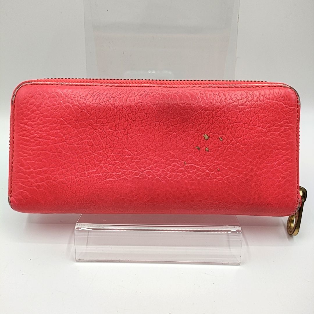  Marc by Marc Jacobs マークバイマークジェイコブス 長財布 ビビットピンク系 ゴールド金具 ロゴプレート ラウンドファスナー