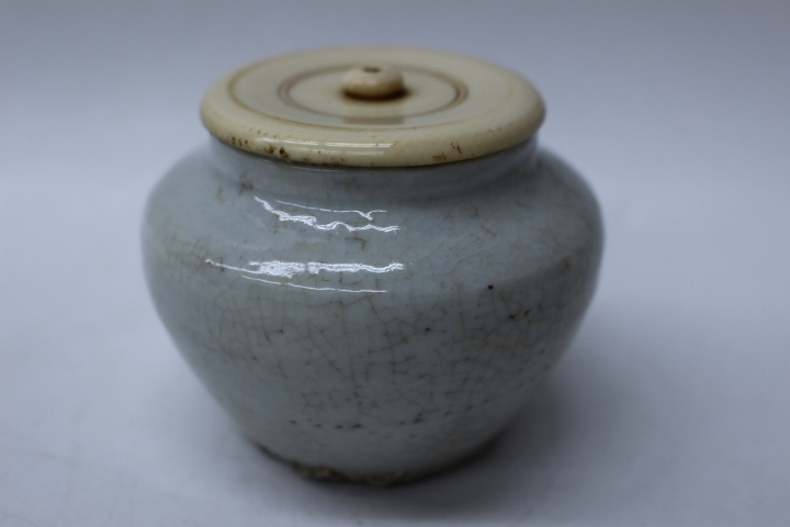 e525 技工名品 朝鮮古陶磁器 時代物 李朝 白磁 茶入 小壷 茶器 茶道具 古美術品 朝鮮美術