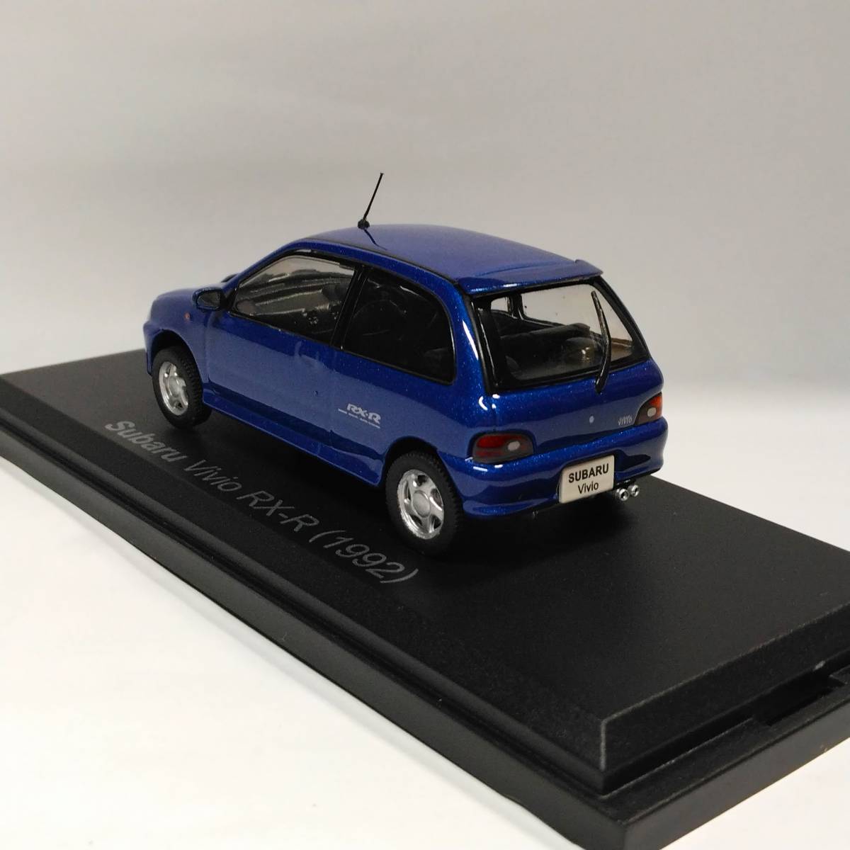 アシェット 国産名車コレクション 1/43 スバル ヴィヴィオ Vivio RX-R 1992 青 【エラー品】_画像5