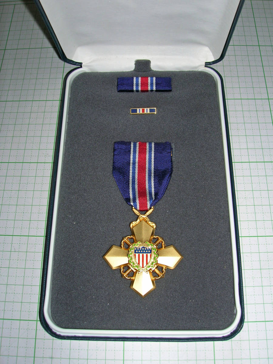 Yahoo!オークション - 超レア物 U.S. Coast Guard Cross Medal Yahoo!オークション - 超レア物 U.S. Coast Guard Cross Medal
