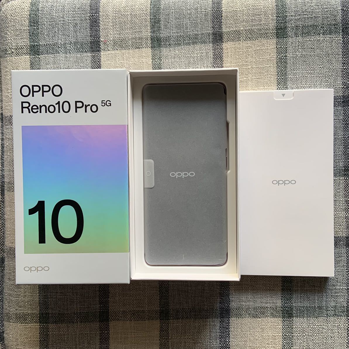 OPPO Reno10 Pro 5G グロッシーパープル SIMフリー 新品未使用_画像2