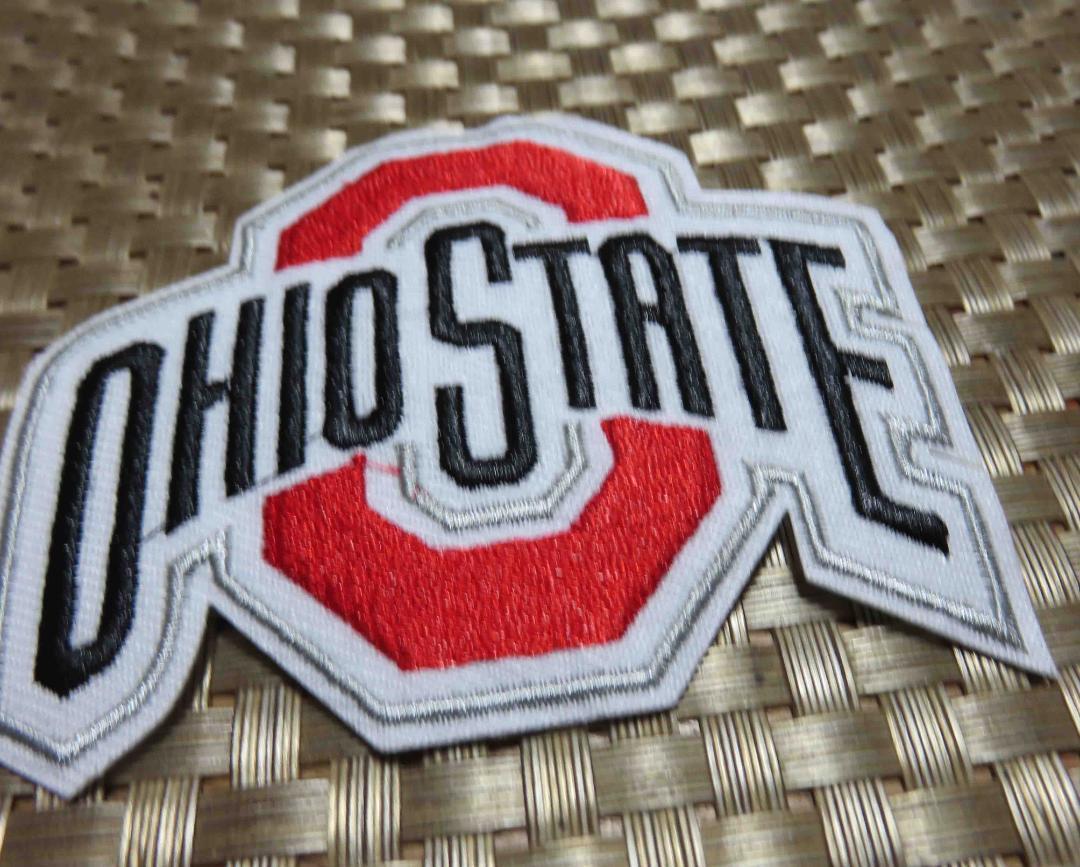 MD赤白黒◎英語◆新品OHIO STATEオハイオ州立大学バックアイズフットボール刺繍ワッペン （パッチ）激シブ☆アメリカ　スポーツ◎アメフト