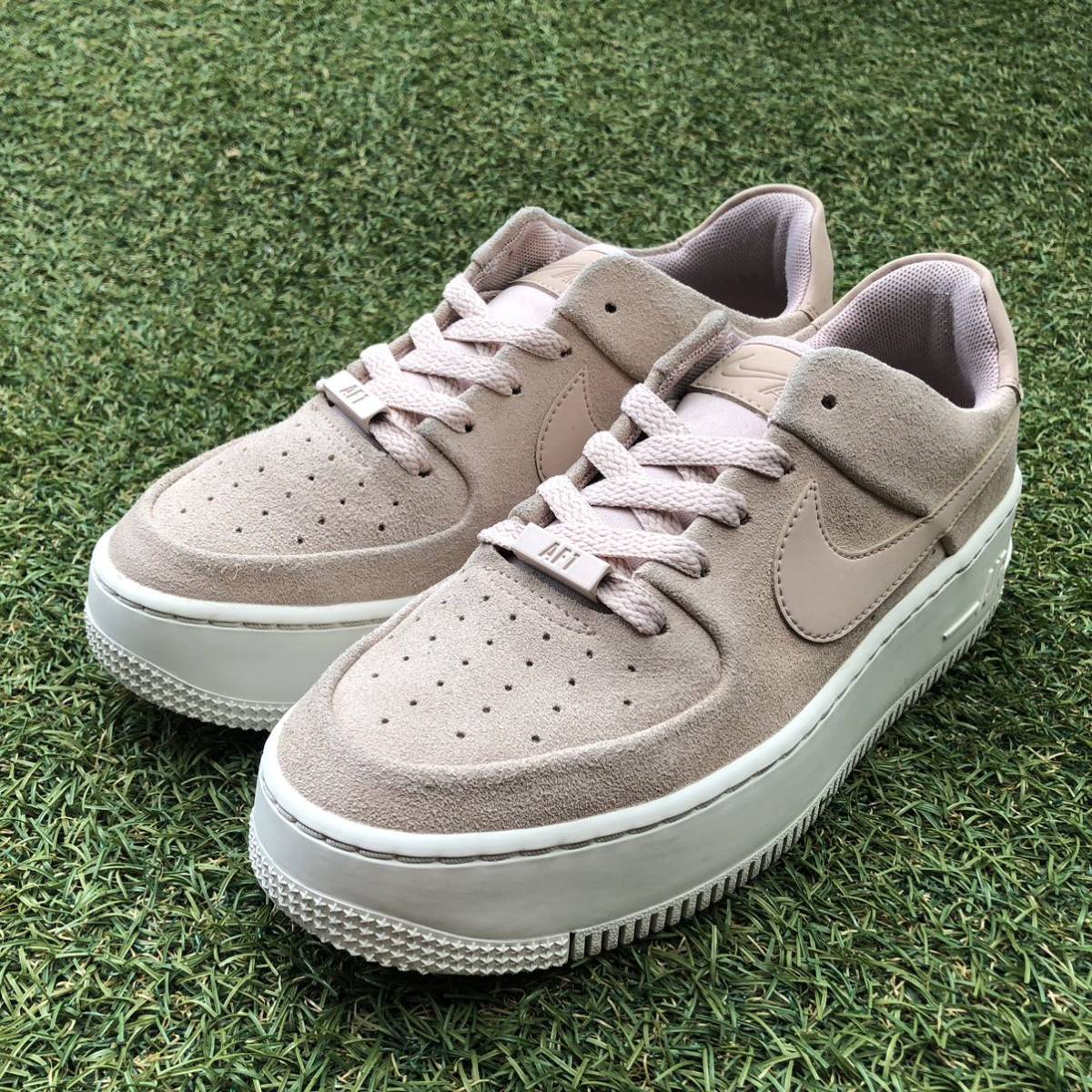 美品24.5 NIKE AIR FORCE 1 SAGE LOW ナイキ エアフォース ワン ロー HW430_画像4