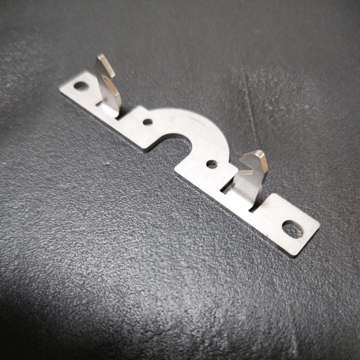 カワサキ W400/W650/W800 シート金具 シートロック シートステー カワサキ W400/W650/W800 シート金具 シートロック シートステー