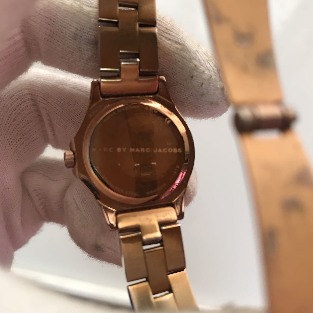 MARC BY MARC JACOBS 稼働品　MBM3076 レディース腕時計 クォーツ　マークバイマークジェイコブス 白文字盤　3針_画像2