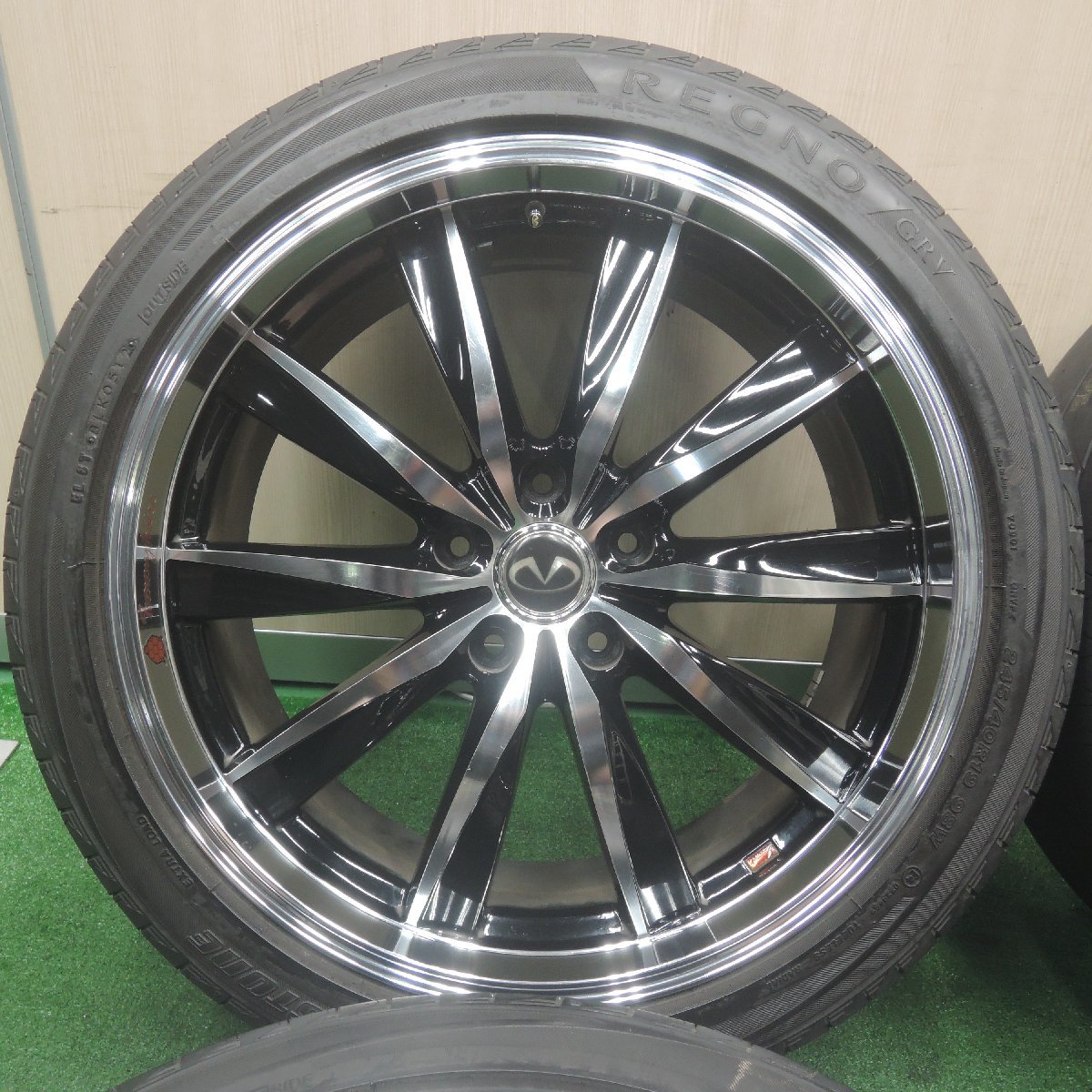 キレイ☆インフィニティ 等 245/40R19 ブリヂストン レグノ GRV LEONIS