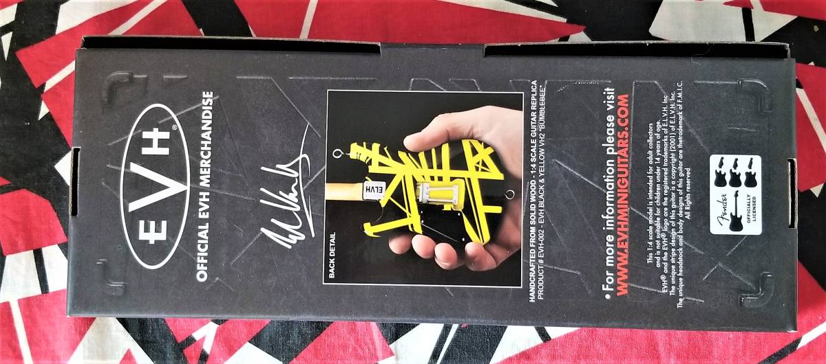 ( 新品、未開封品）EVH ミニチュア楽器 Axe Heaven EVH-002 Black & Yellow エディー・ヴァン・ヘイレン_画像3