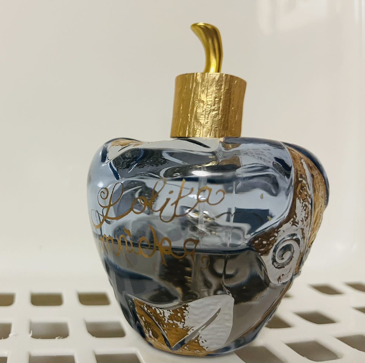 希少　廃盤　香水　ロリータレンピカ EDP 100ml 残量５割　オードパルファム LOLITA LEMPICKA フレグランス_画像2