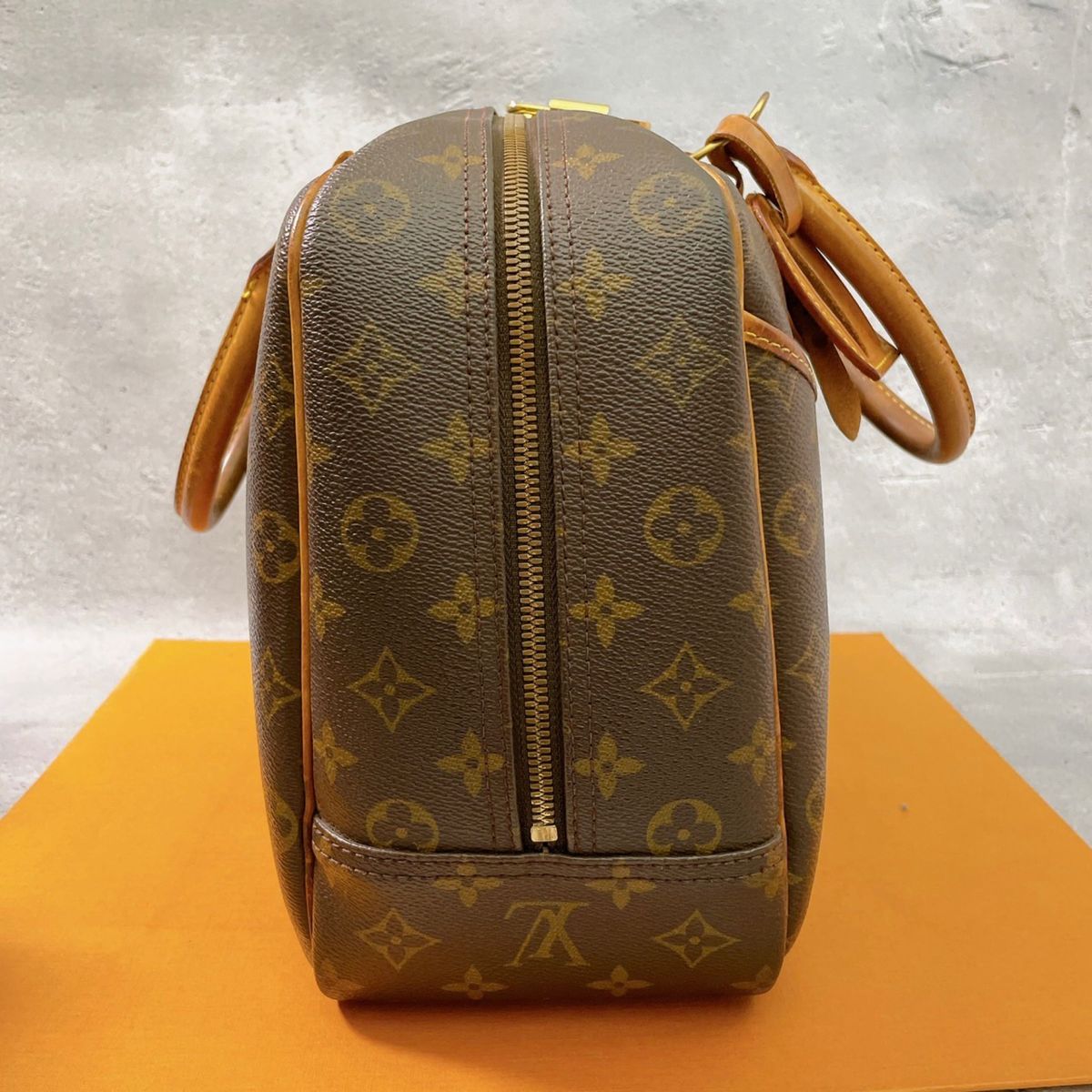 LOUISVUITTON ルイヴィトン ドーヴィル モノグラム ハンドバッグ