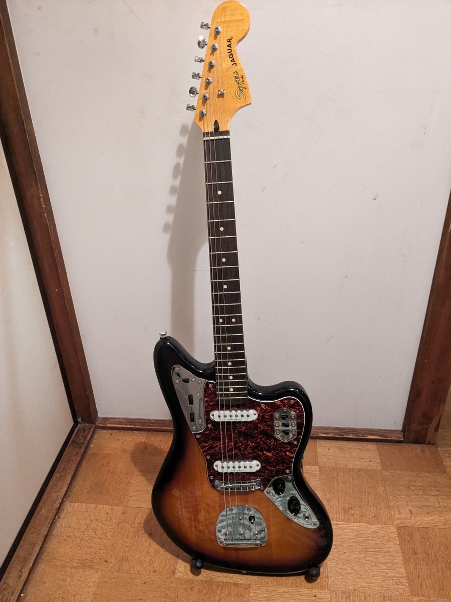 【美品】Squier by Fender Vintage Modified JAGUAR Sunburst フェンダー スクワイヤー ジャガー ギター_画像1