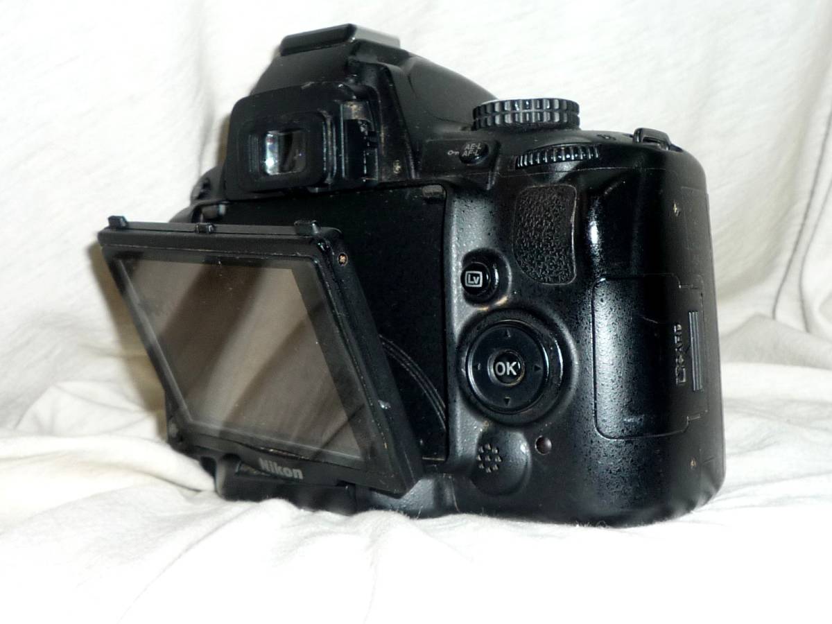 Nikon D5000 (1230万画素・HD動画撮影)難あり動作品_画像4