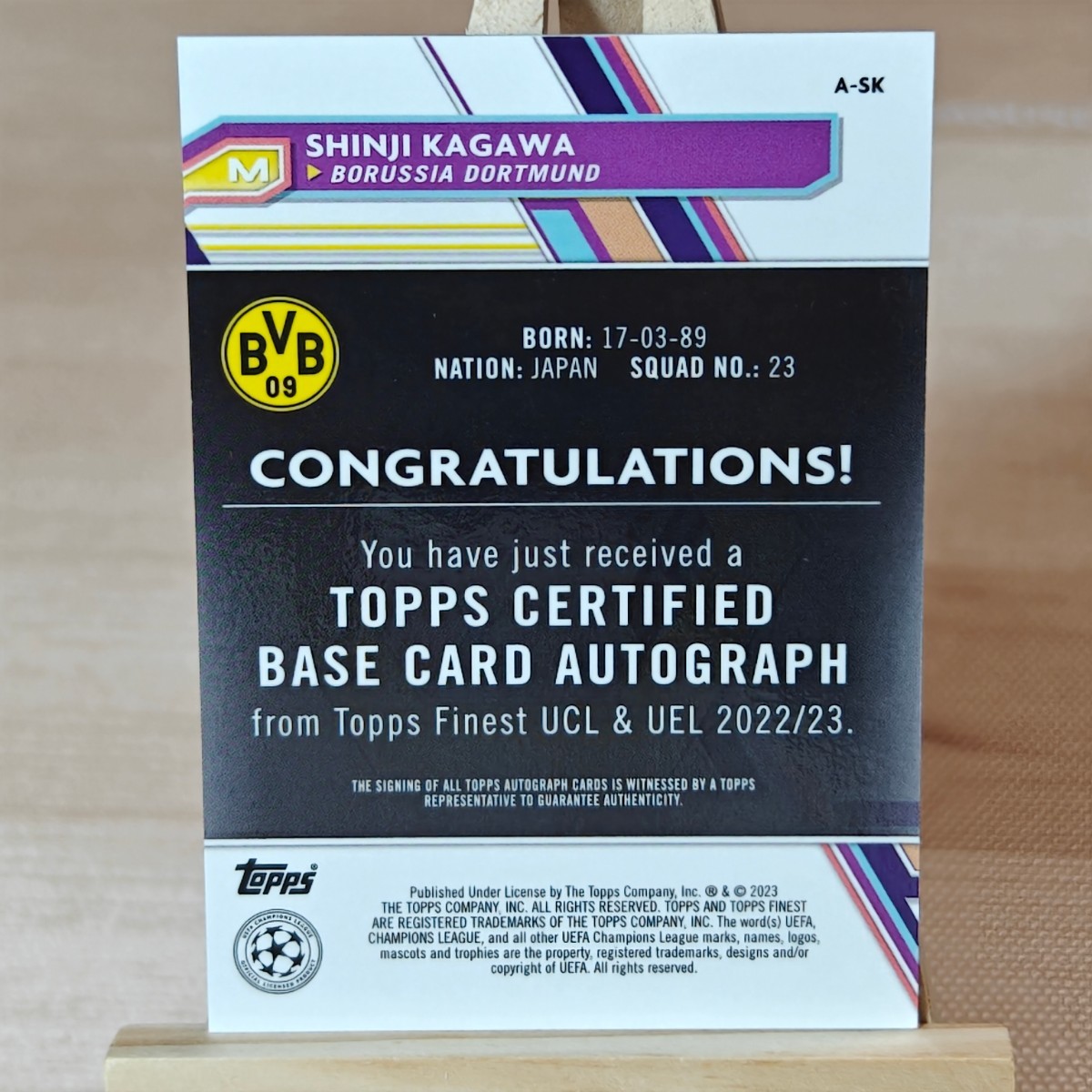 150枚限定 香川真司 2022-23 Topps Finest UEFA Champions Shinji Kagawa auto Borussia Dortmund 直筆サインカード 035/150_画像2