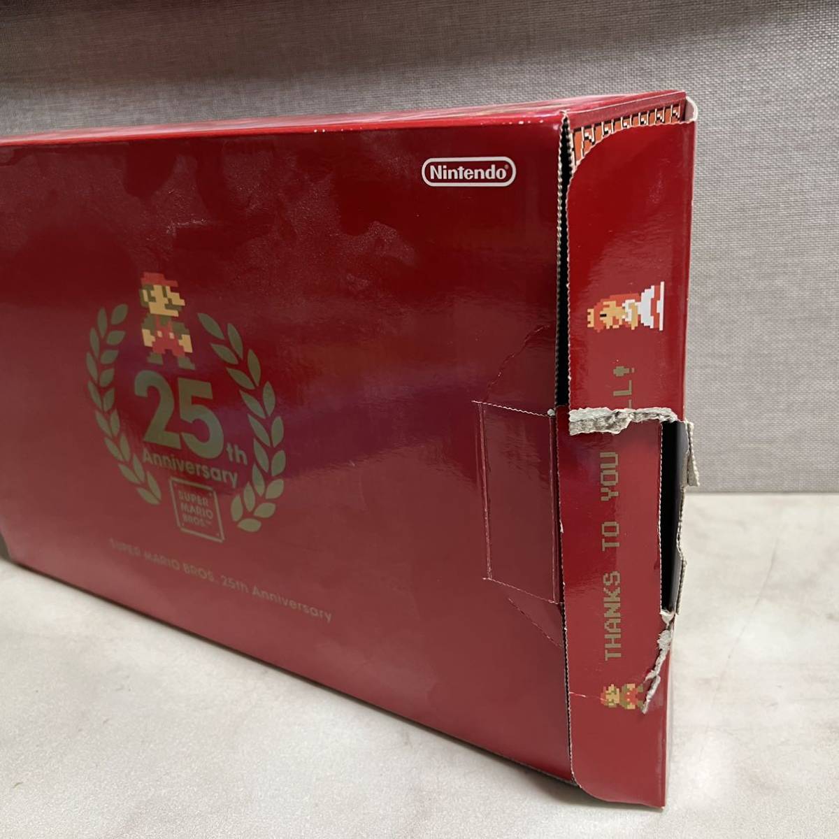 西542 【美品・希少品】Wii （スーパーマリオ25周年仕様） Nintendo ニンテンドー Wii本体 箱付き 赤 レッド 通電確認済 任天堂 25周年_画像9